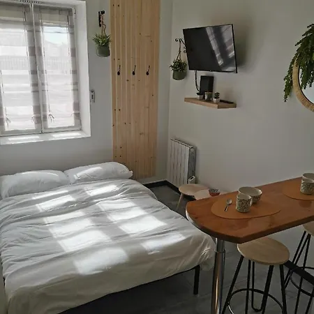 Studio Cosy Proche Du Centre-Ville Paray-le-Monial Exterior foto
